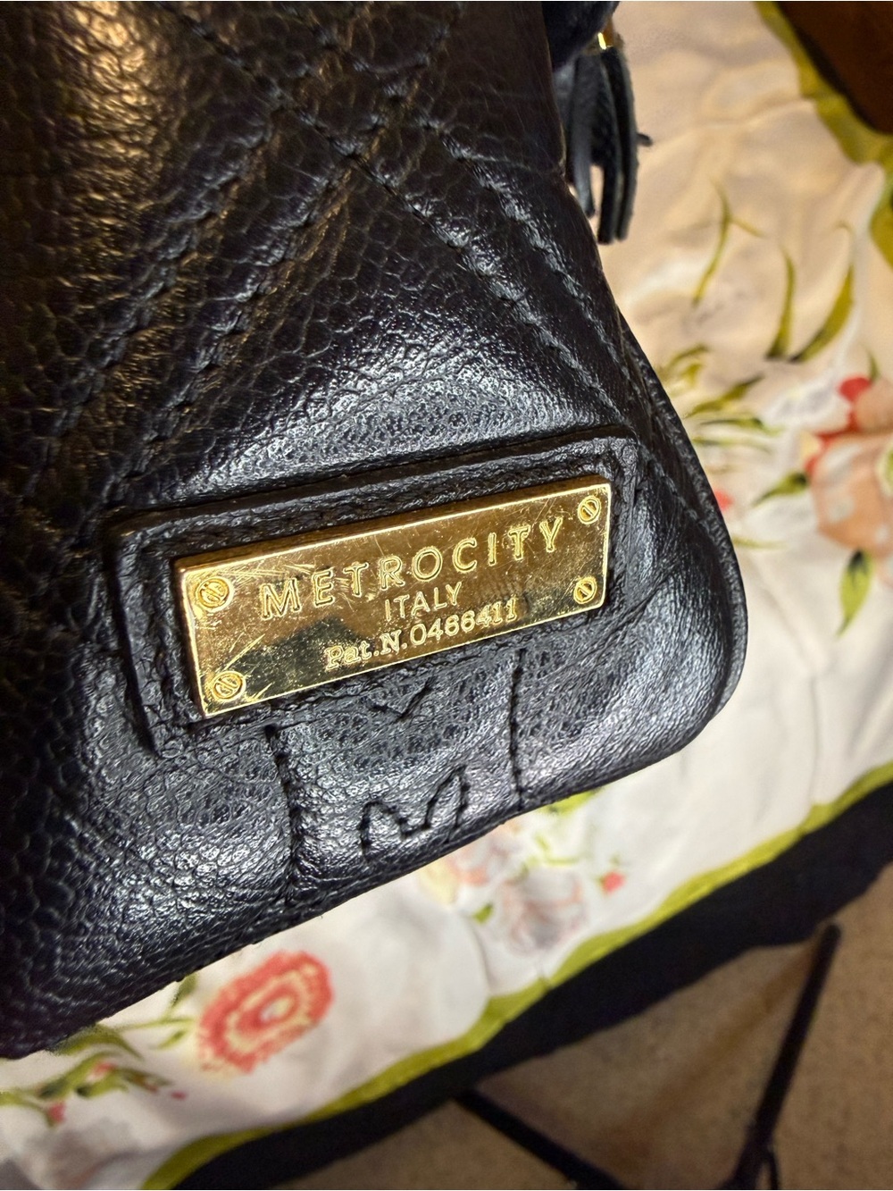Metrocity Italy Quilted Leather Crossbody Bag – Black & Gold - Picture 12 of 16